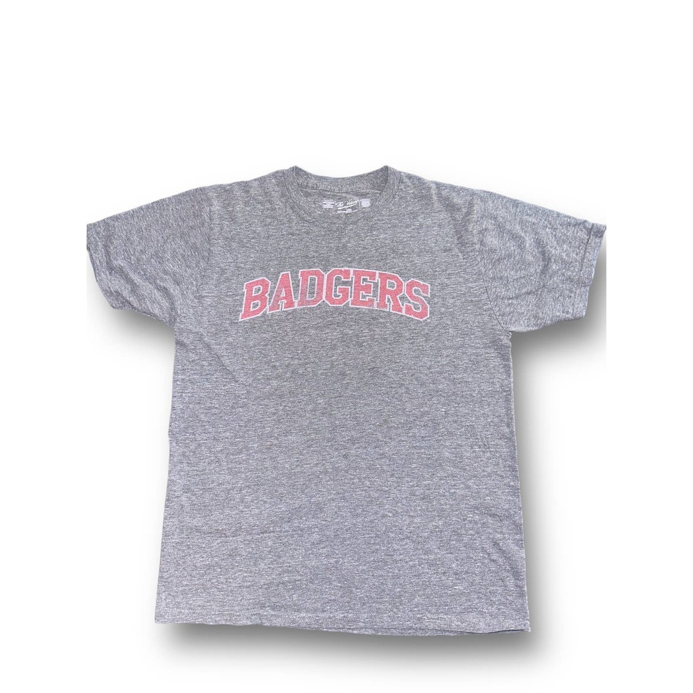 The Victory Wisconsin Badgers‎ T-Shirt Size: Large
